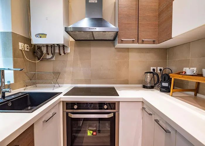 Victoria Secret - Central With View