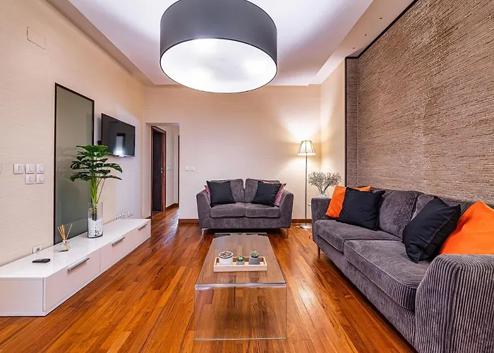 Victoria Secret - Central With View *