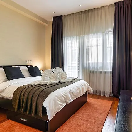 Victoria Secret - Central With View *