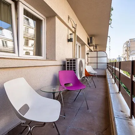 Victoria Secret - Central With View *