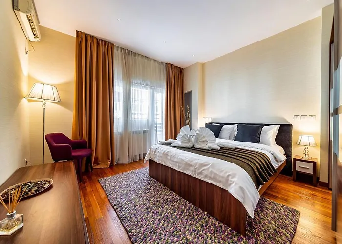 Victoria Secret - Central With View