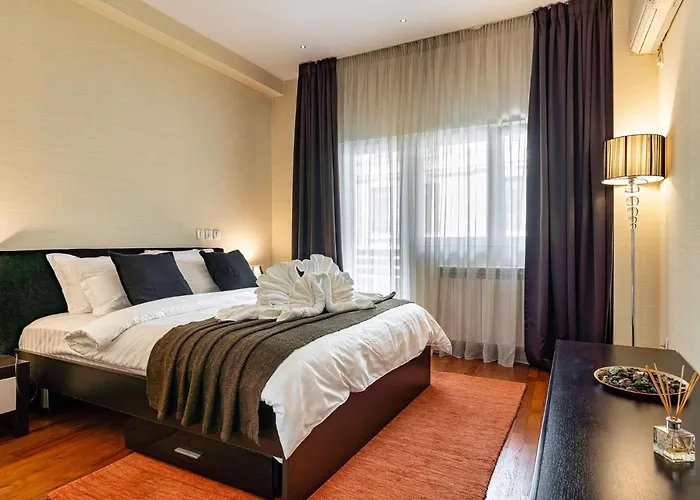 Victoria Secret - Central With View *