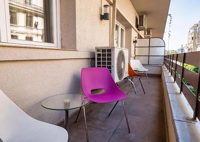 Victoria Secret - Central With View *