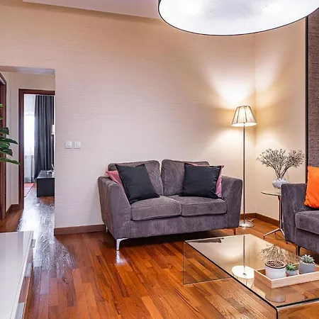 Victoria Secret - Central With View Apartment